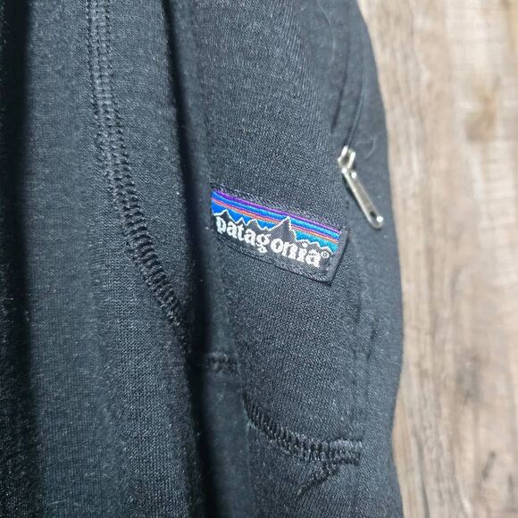 Patagonia Men's Vintage 90s Polartec Black Sweatpants - Picture 2 of 5